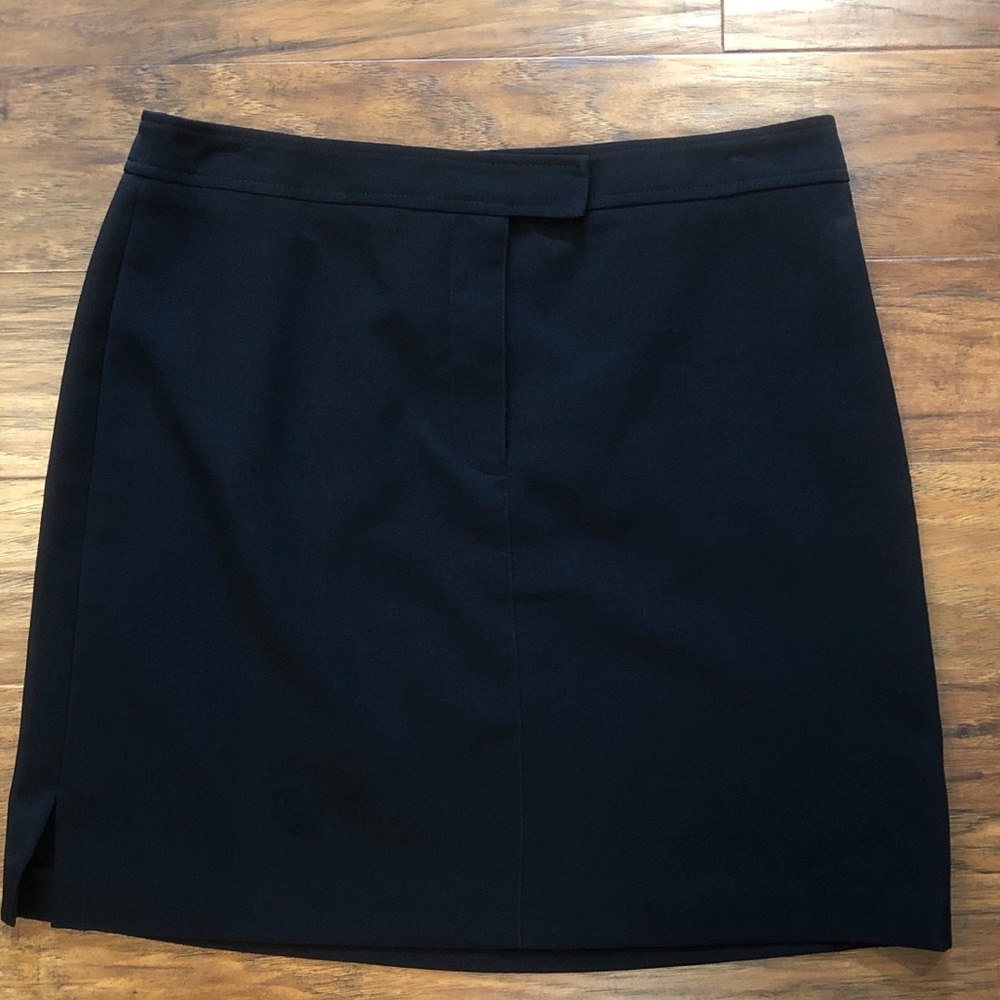NY&Co Black straight skirt
